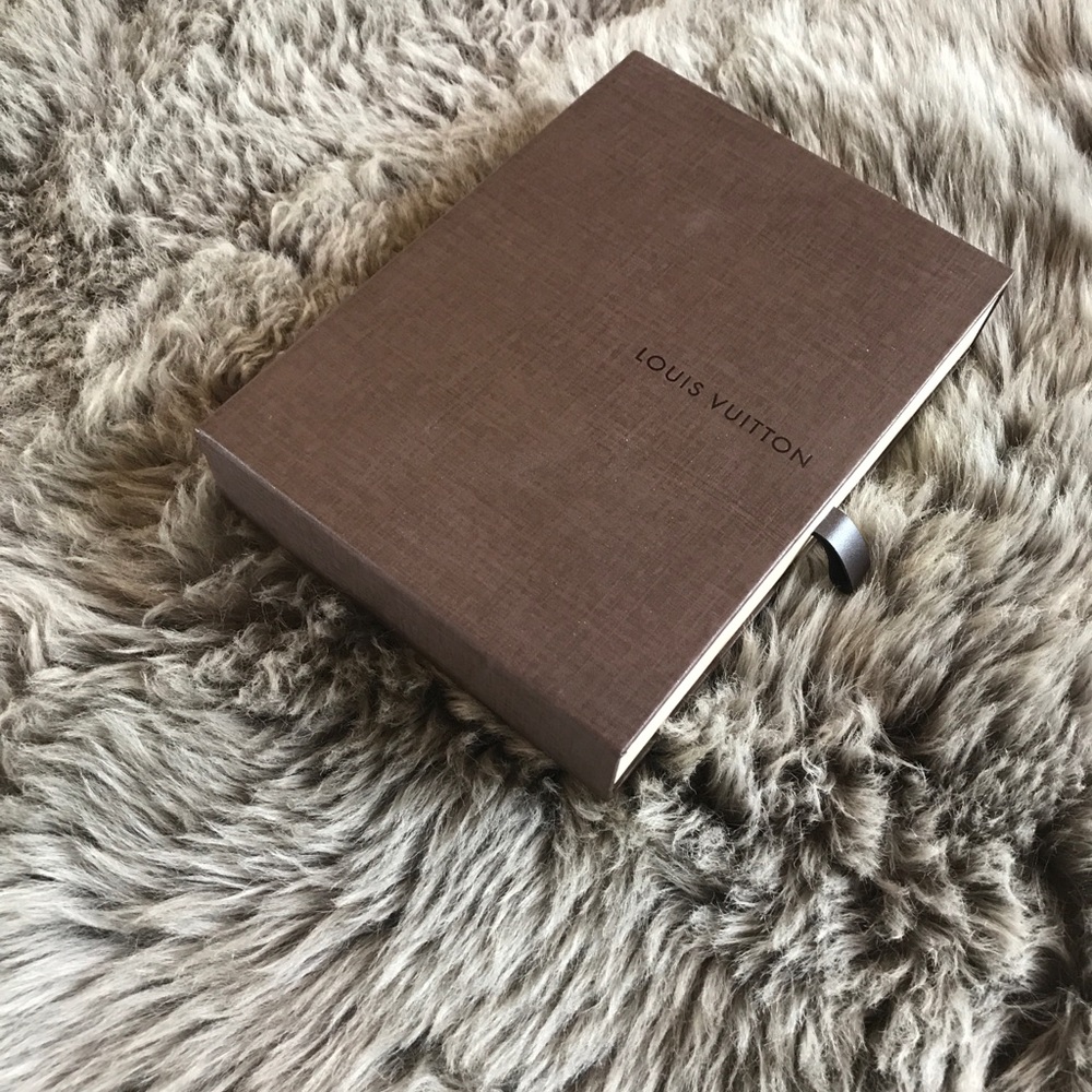 Louis Vuitton box